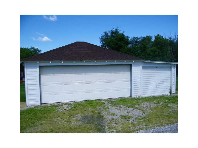 4050 Tuscarawas Road Beaver, PA 15009 - Photo 21 of 25 Exterior Front.