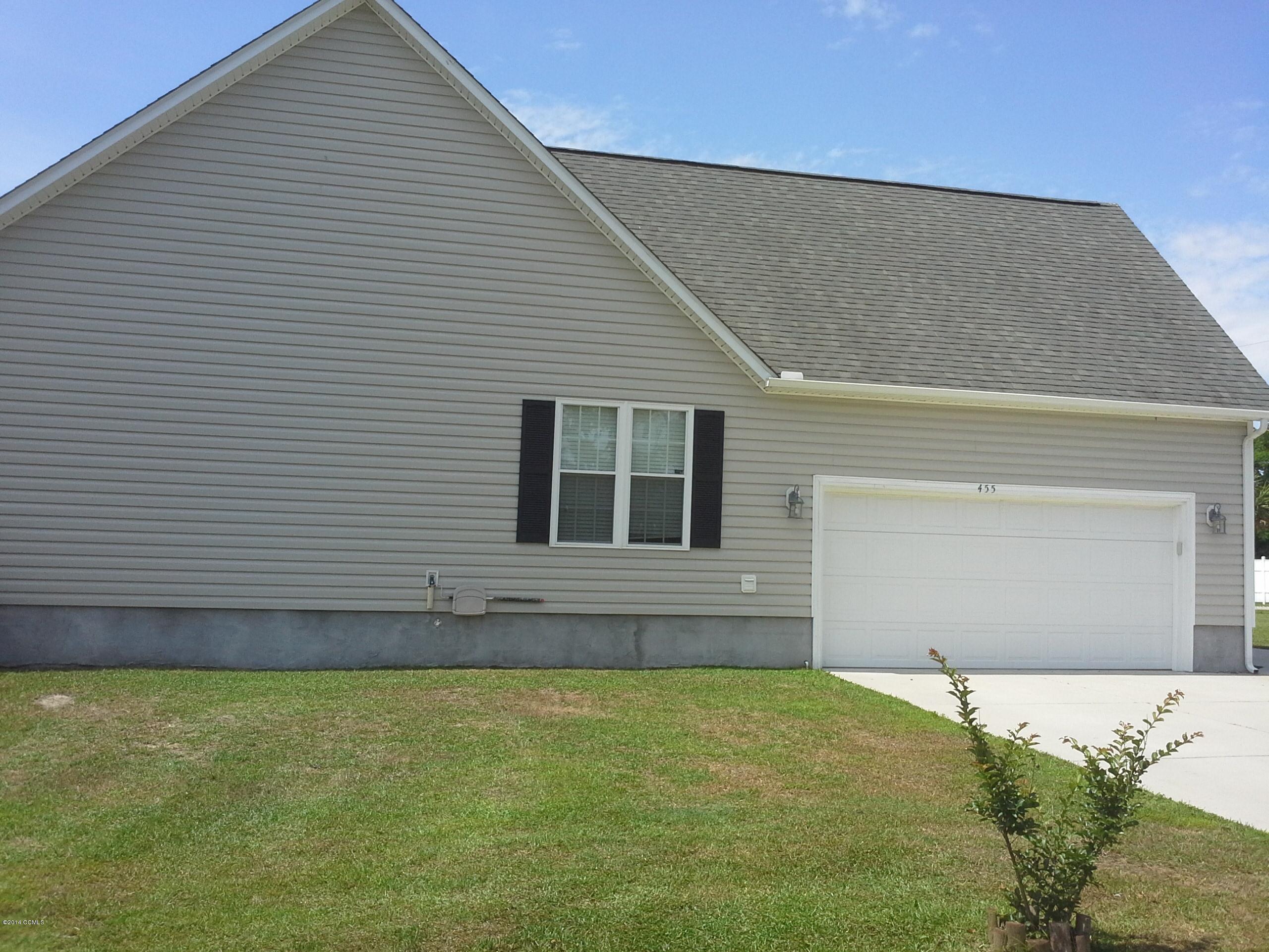 455 Nine Foot Road Newport, NC 28570 - Photo 21 of 24 Garage Entrance2