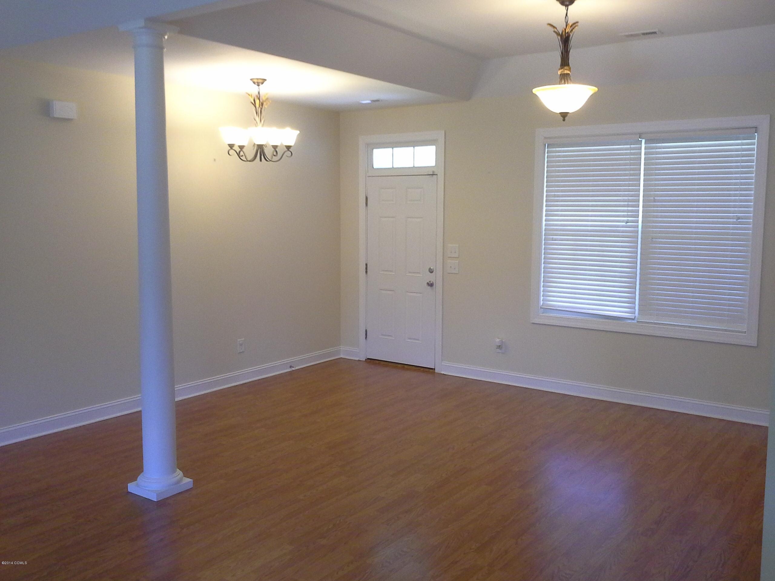 455 Nine Foot Road Newport, NC 28570 - Photo 6 of 24 Foyer & Lv Rm2