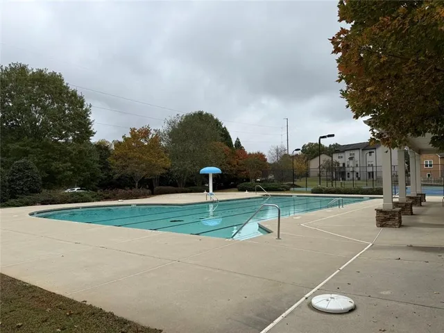 a view of a tennis court