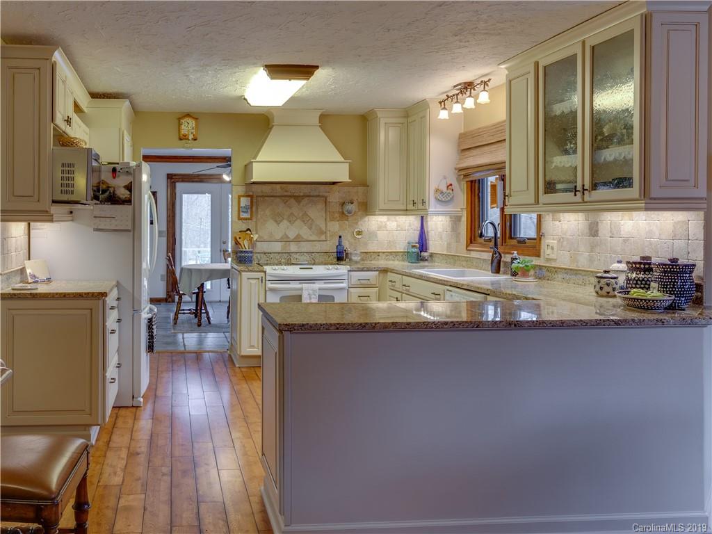 883 Spring Brook Waynesville, NC 28786 - Photo 16 of 40