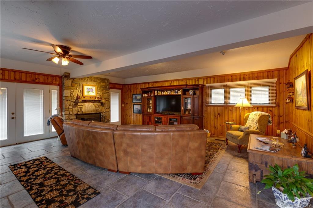 883 Spring Brook Waynesville, NC 28786 - Photo 9 of 40