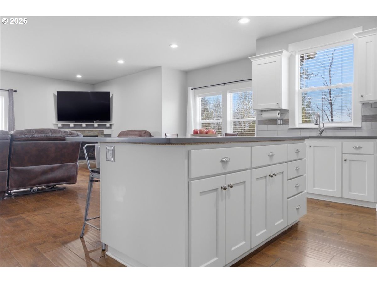 6316 Northeast Planter Street Albany, OR 97321 - Photo 11 of 48