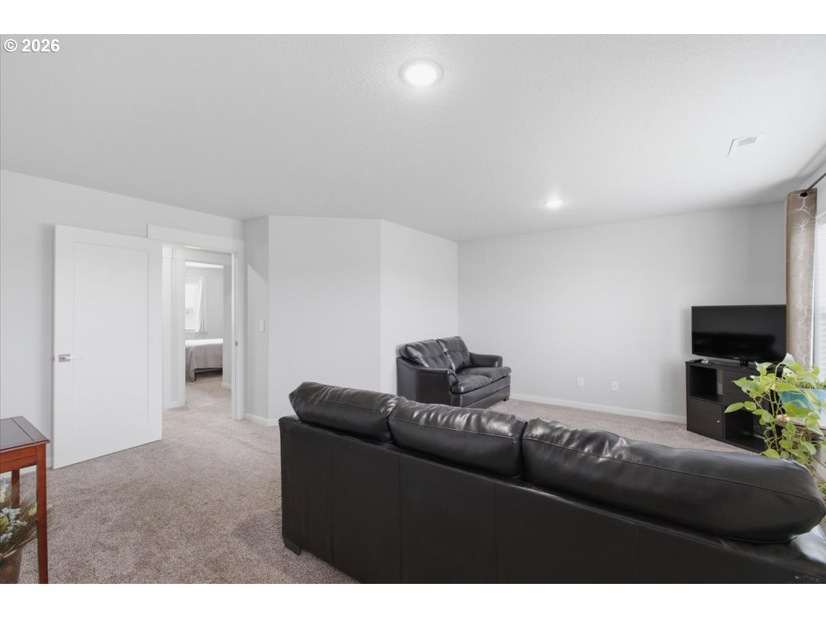 6316 Northeast Planter Street Albany, OR 97321 - Photo 33 of 48