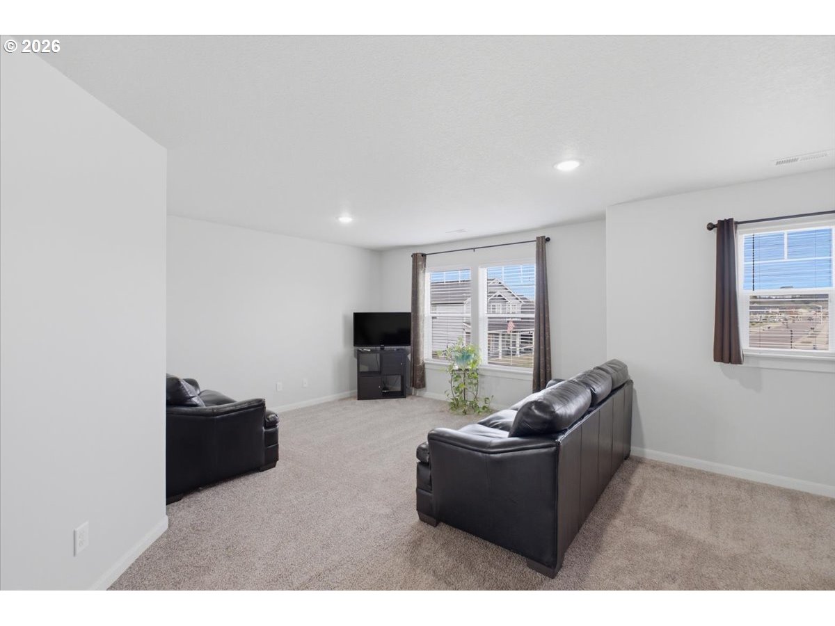 6316 Northeast Planter Street Albany, OR 97321 - Photo 35 of 48