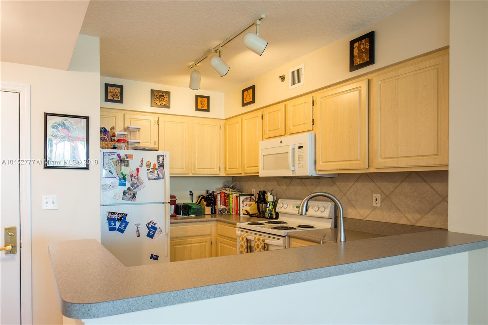 2665 Southwest 37th Avenue, Unit 207 Miami, FL 33133 - Photo 4 of 22