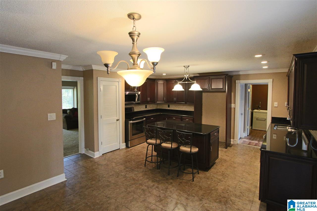 2990 Lindsey Loop Road Bessemer, AL 35022 - Photo 6 of 40