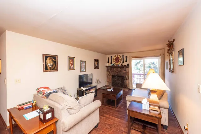 $179,900 | 10650 Kumquat Street Northwest, Unit 504, Coon Rapids, MN 55448