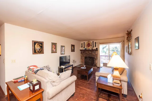 $179,900 | 10650 Kumquat Street Northwest, Unit 504, Coon Rapids, MN 55448