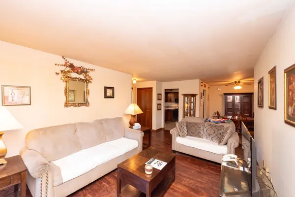 $169,900 | 10650 Kumquat Street Northwest, Unit 4, Coon Rapids, MN 55448