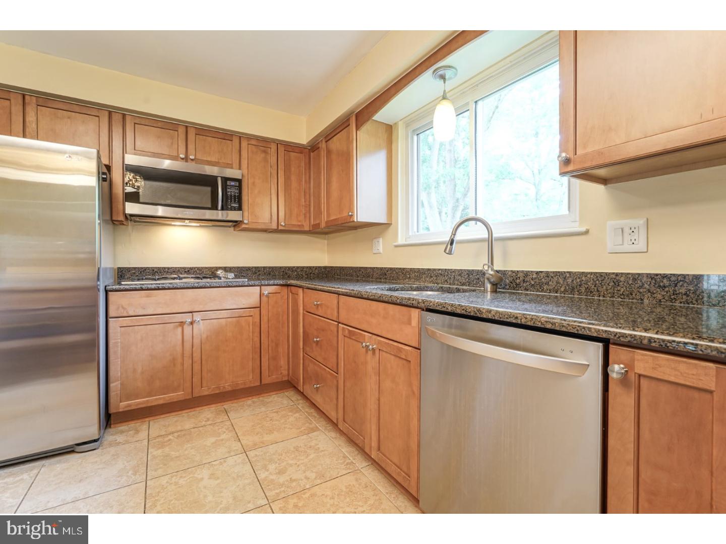 610 Ramble Road Cherry Hill, NJ 08034 - Photo 9 of 25