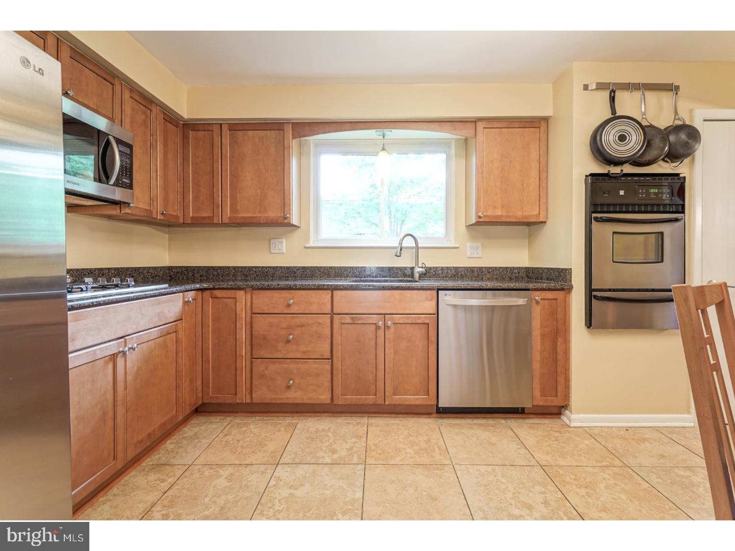 610 Ramble Road Cherry Hill, NJ 08034 - Photo 10 of 25