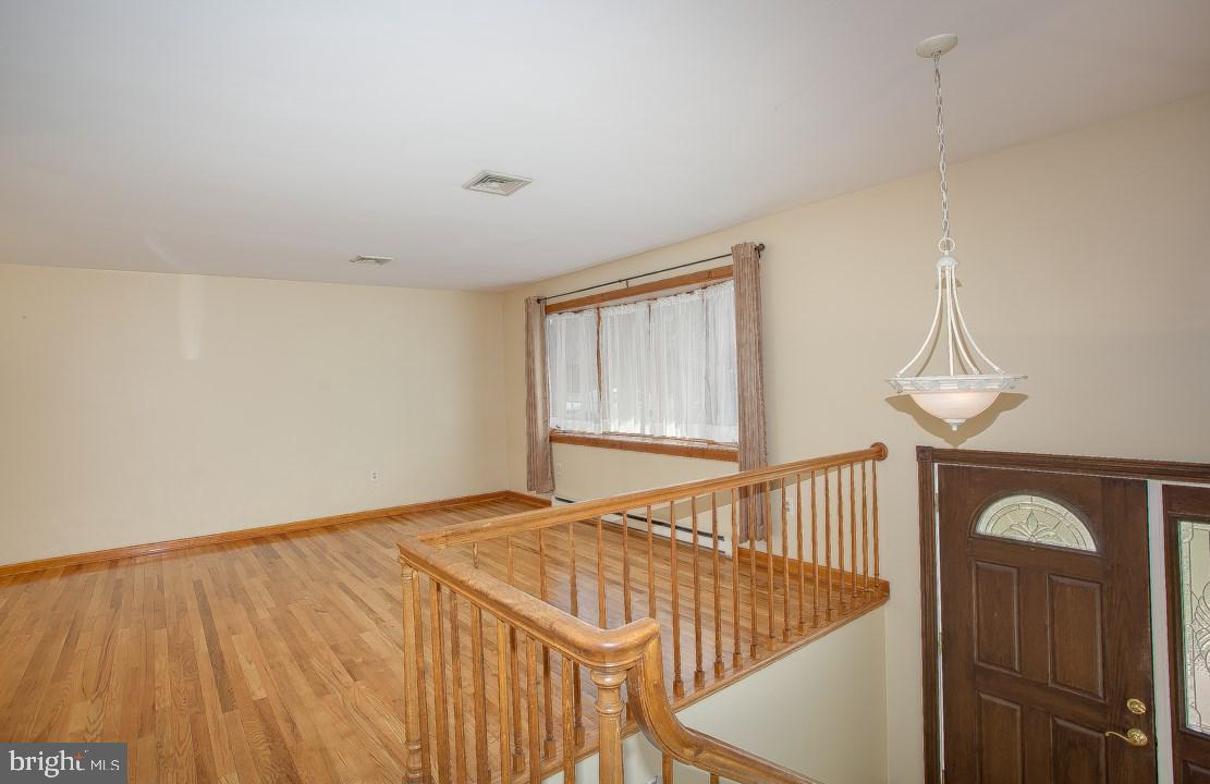 1360 Dayton Road Harrisburg, PA 17113 - Photo 3 of 25 Gallery Image 3