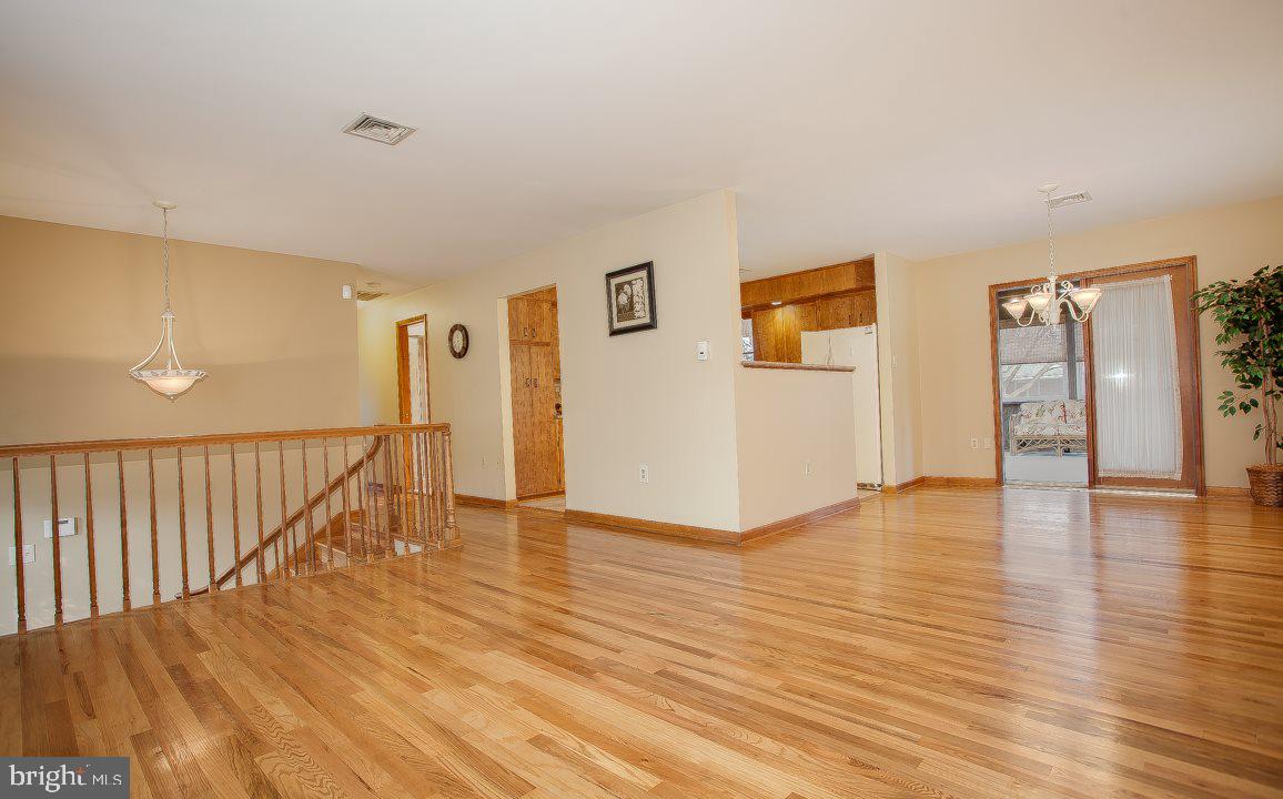 1360 Dayton Road Harrisburg, PA 17113 - Photo 4 of 25 Gallery Image 4