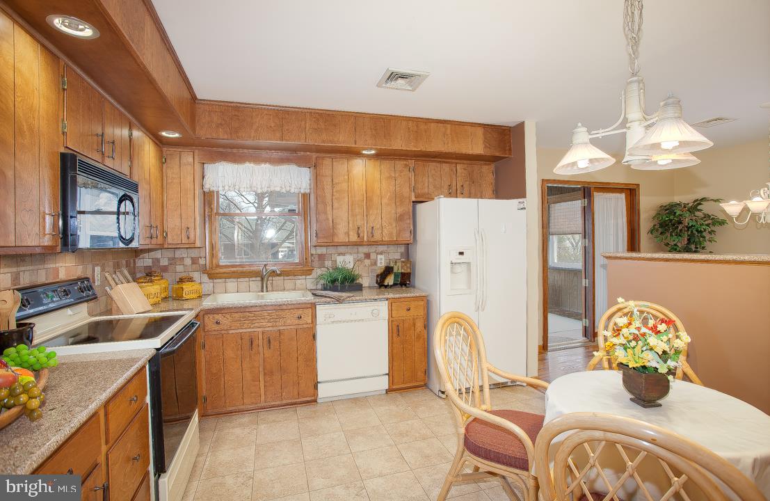 1360 Dayton Road Harrisburg, PA 17113 - Photo 6 of 25 Gallery Image 6