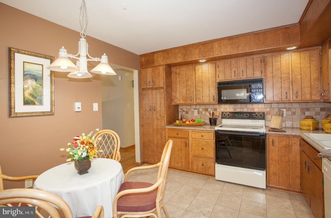 1360 Dayton Road Harrisburg, PA 17113 - Photo 7 of 25 Gallery Image 7