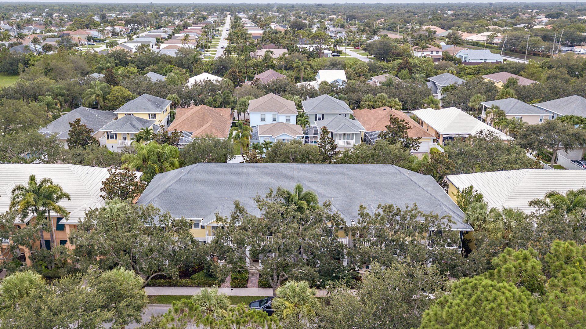 3280 West Community Drive Jupiter, FL 33458 - Photo 25 of 37 Aerial Front