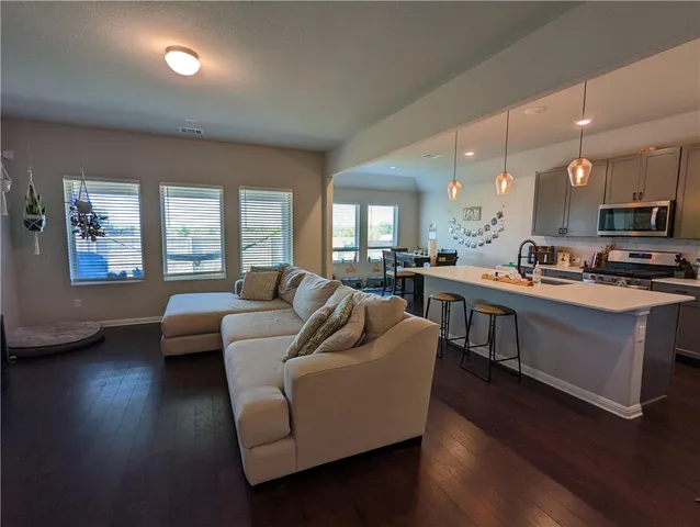 $2,250 | 11801 Carrizo Springs Path, Manor, TX 78653