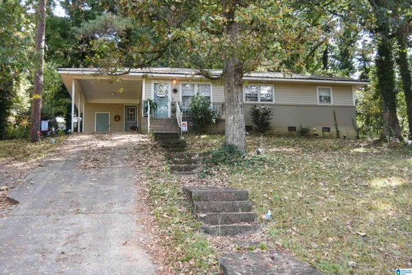 $140,000 | 1215 Oakdale Circle, Weaver, AL 36277