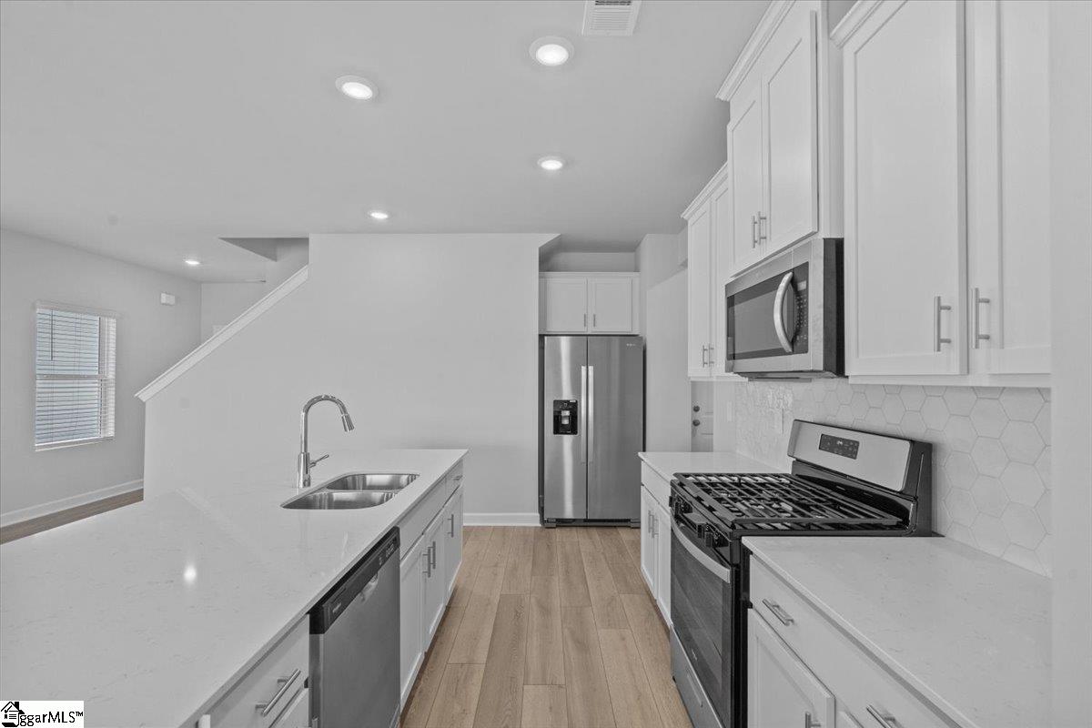 119 Bechler Drive Gray Court, SC 29645 - Photo 3 of 39