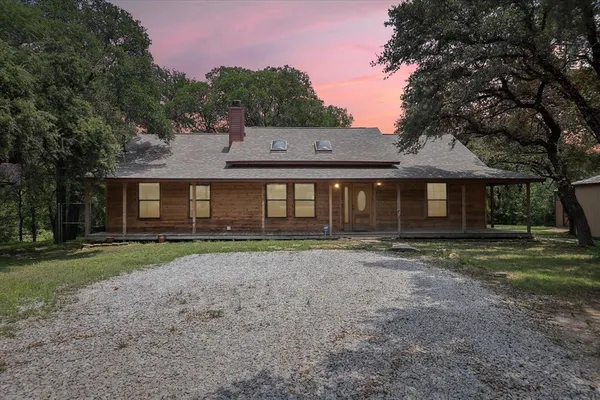 $3,000 | 9400 Live Oak Lane, Fort Worth, TX 76179