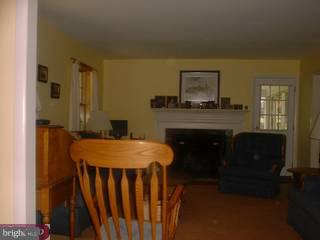 631 Walker Road Wayne, PA 19087 - Photo 2 of 6