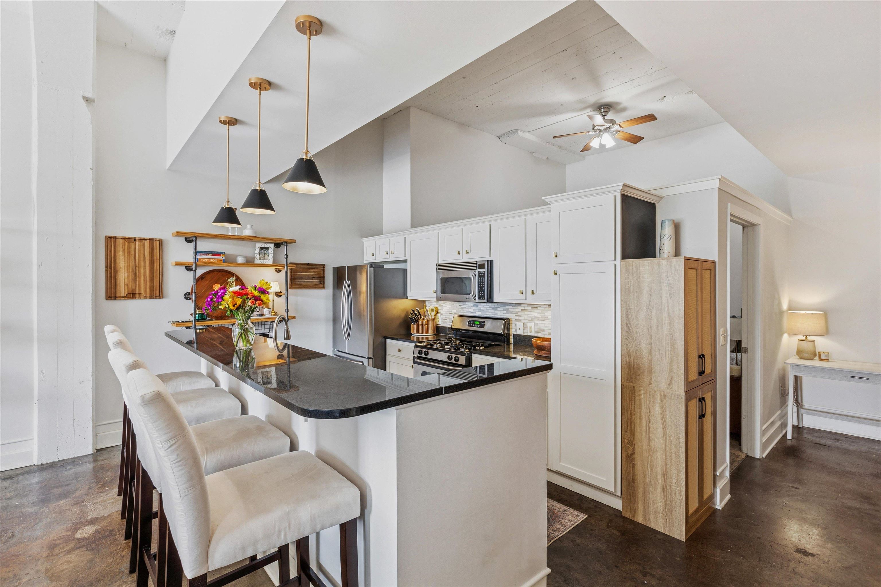 648 Riverside Drive, Unit 204 Memphis, TN 38103 - Photo 12 of 33