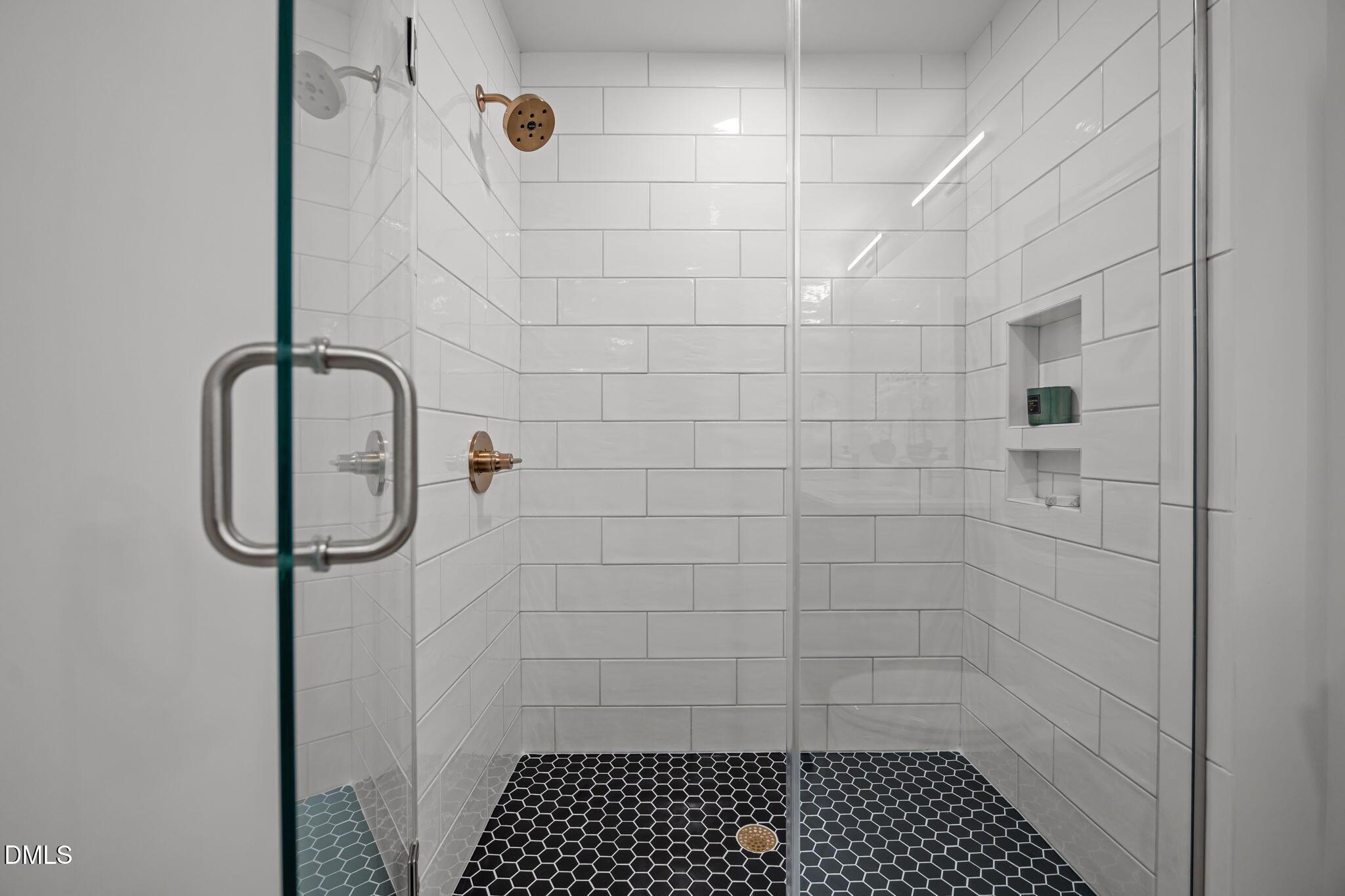 615 West Peace Street, Unit 308 Raleigh, NC 27605 - Photo 15 of 25 a bathroom with a shower