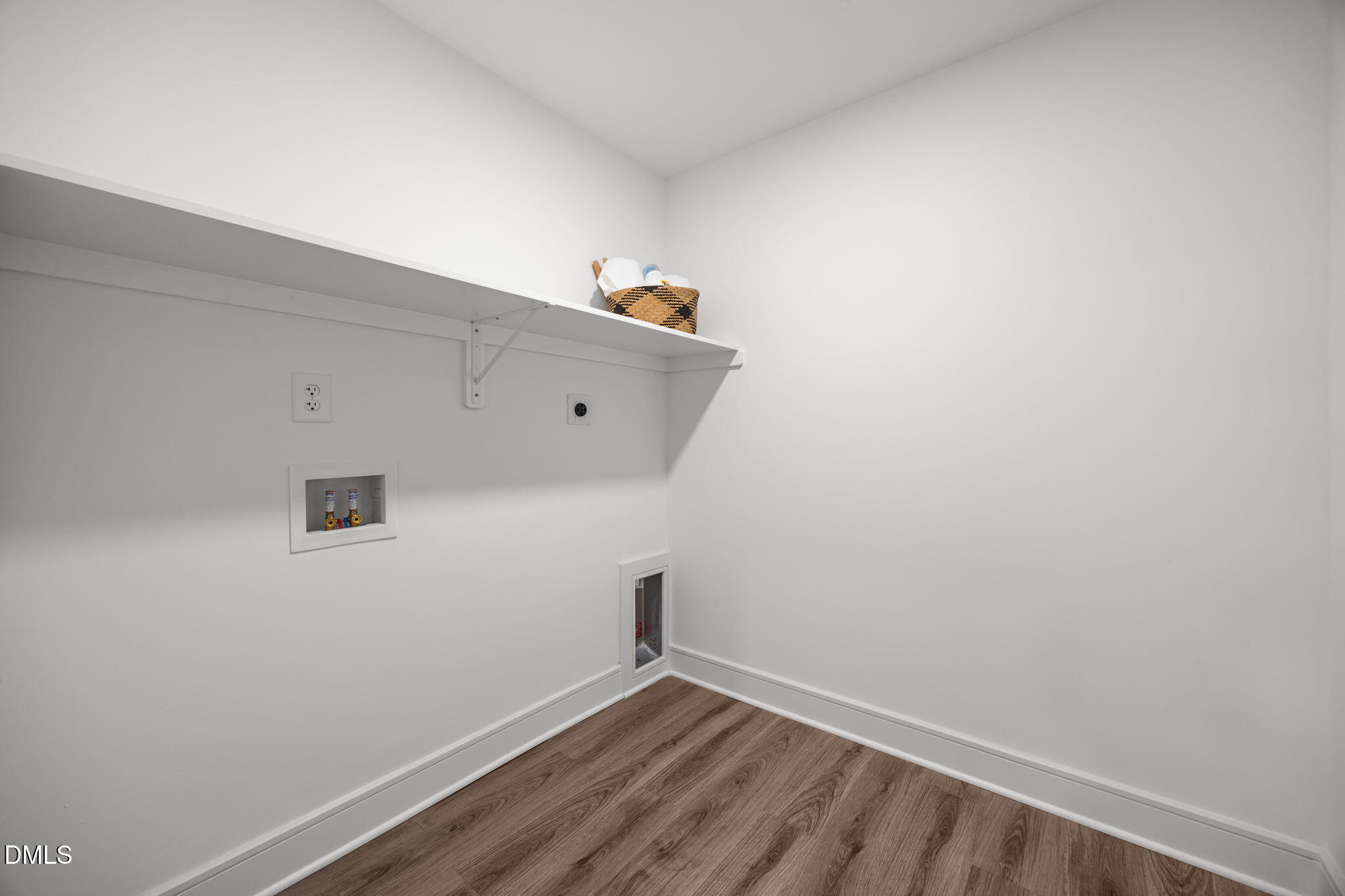 615 West Peace Street, Unit 308 Raleigh, NC 27605 - Photo 20 of 25 a view of small space