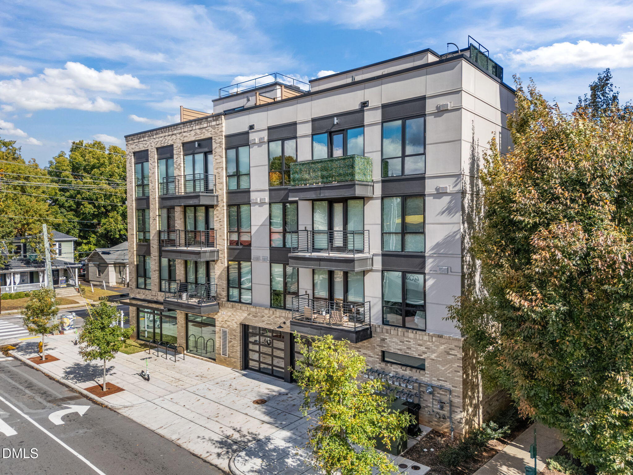 615 West Peace Street, Unit 308 Raleigh, NC 27605 - Photo 2 of 25 a front view of a building with street view