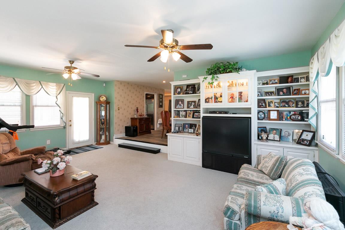 444 Horn Springs Road Lebanon, TN 37087 - Photo 20 of 30 Built in book cases