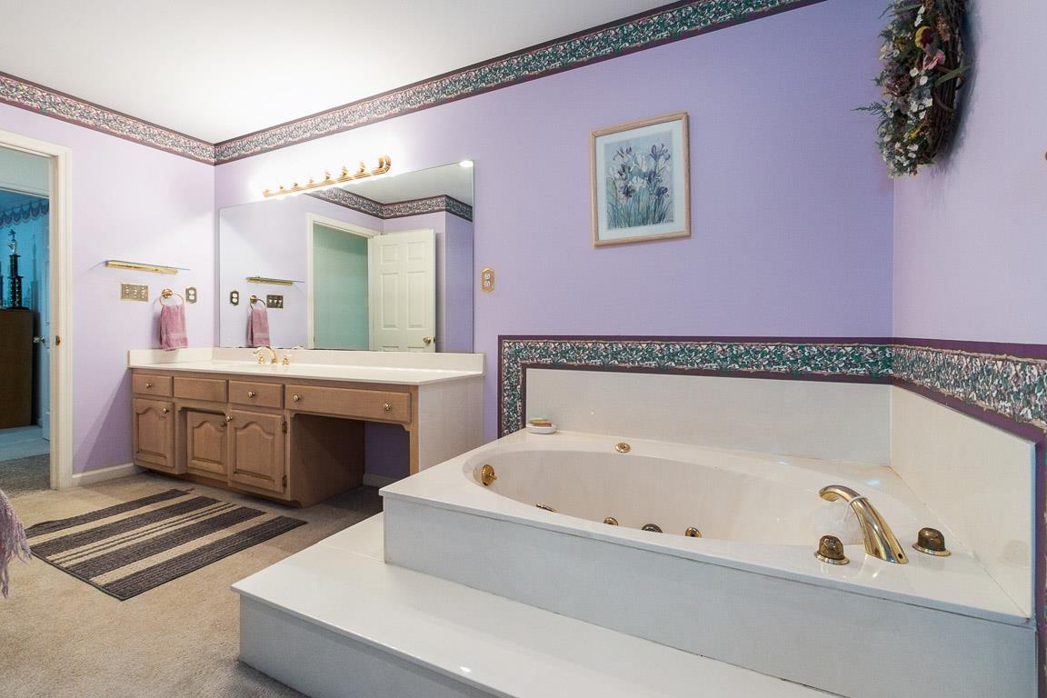 444 Horn Springs Road Lebanon, TN 37087 - Photo 27 of 30 Hall bath with jacuzzi tub and large separate shower. This is a huge bathroom