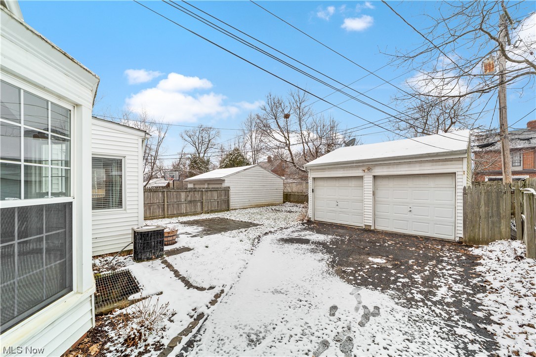 3877 Bethany Road Cleveland, OH 44118 - Photo 32 of 35 Gallery Image 32