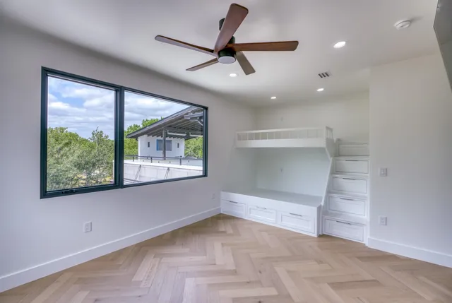 $2,795,000 | 405 Bay W Boulevard, Horseshoe Bay, TX 78657