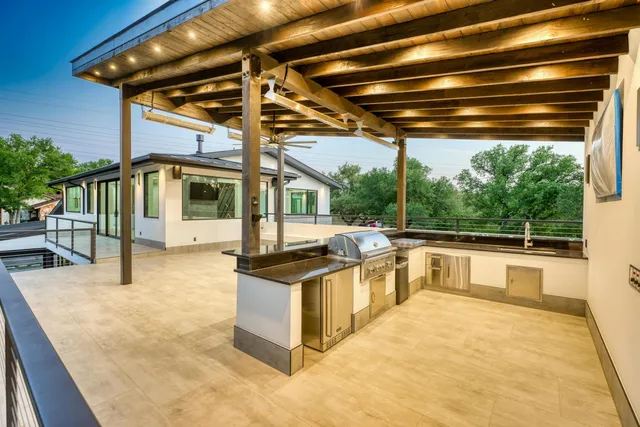 $2,795,000 | 405 Bay W Boulevard, Horseshoe Bay, TX 78657