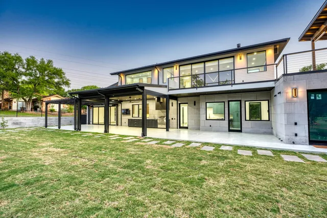 $2,795,000 | 405 Bay W Boulevard, Horseshoe Bay, TX 78657