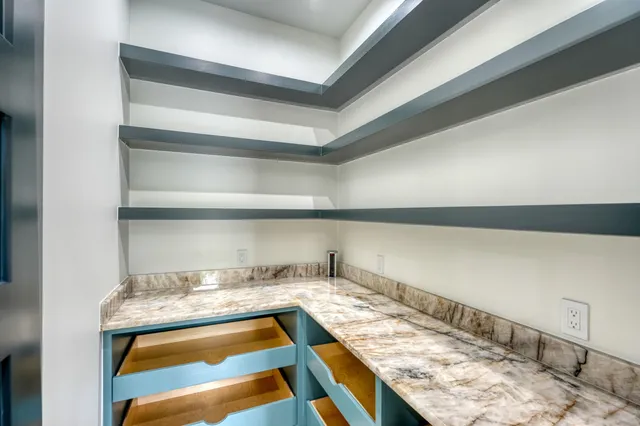 $2,795,000 | 405 Bay W Boulevard, Horseshoe Bay, TX 78657