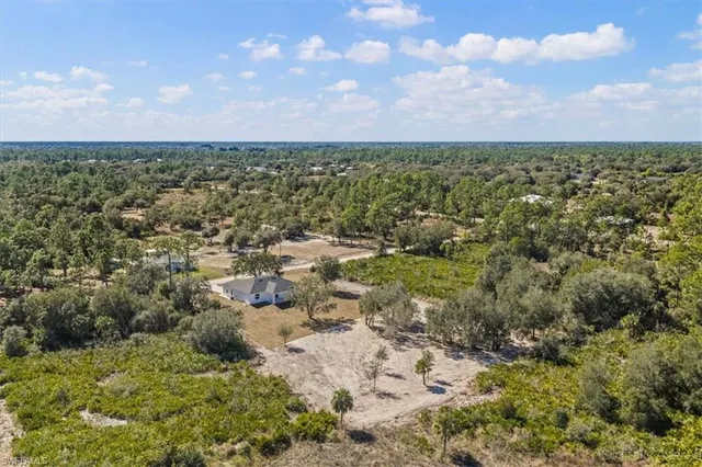 $435,000 | 7572 22nd Terrace, LaBelle, FL 33935