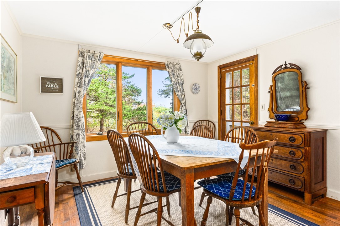 144 East Beach Road Charlestown, RI 02813 - Photo 25 of 45 Dining room