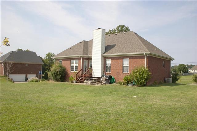 82 Bradshaw Road Lebanon, TN 37087 - Photo 3 of 20 a front view of a house with a yard