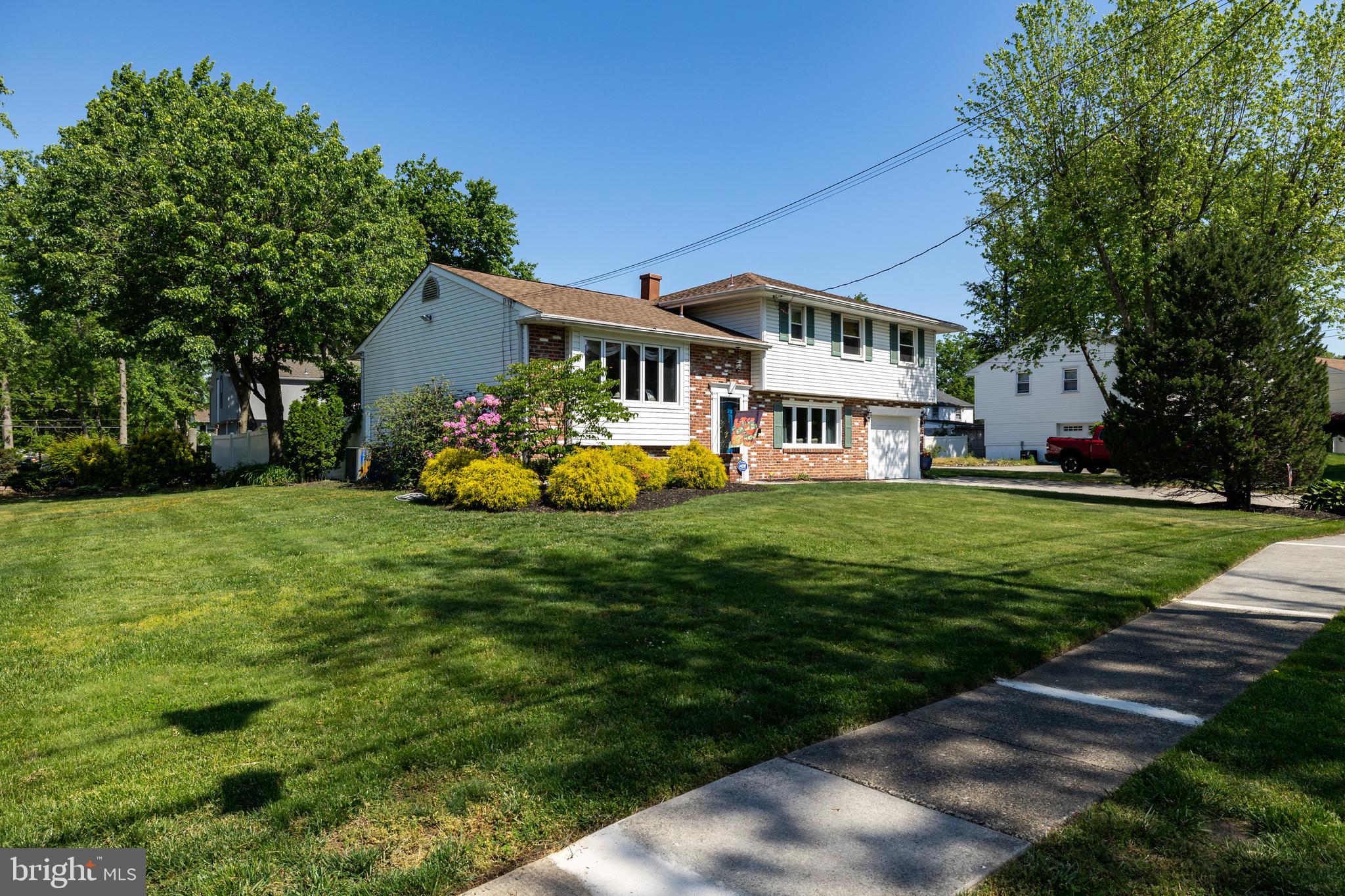 930 Abington Road Cherry Hill, NJ 08034 - Photo 2 of 40 Gallery Image 2