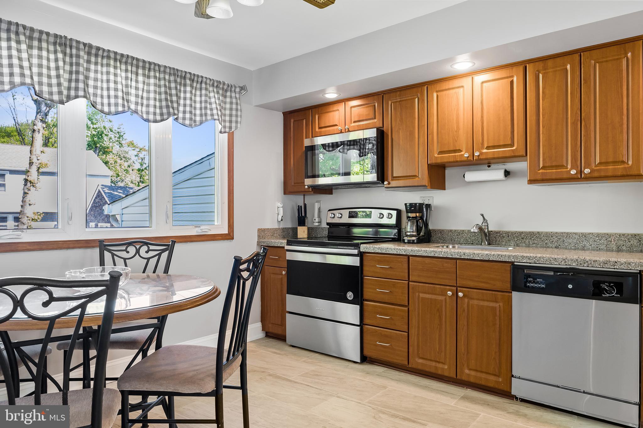 930 Abington Road Cherry Hill, NJ 08034 - Photo 12 of 40 Gallery Image 12