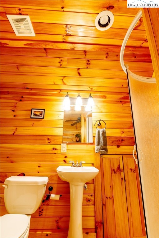 185 Marc Street Boone, NC 28607 - Photo 15 of 30 a bathroom with a sink and mirror
