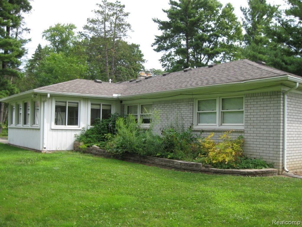 16705 Merriman Road Livonia, MI 48154 - Photo 30 of 51 IMG_2512.JPG