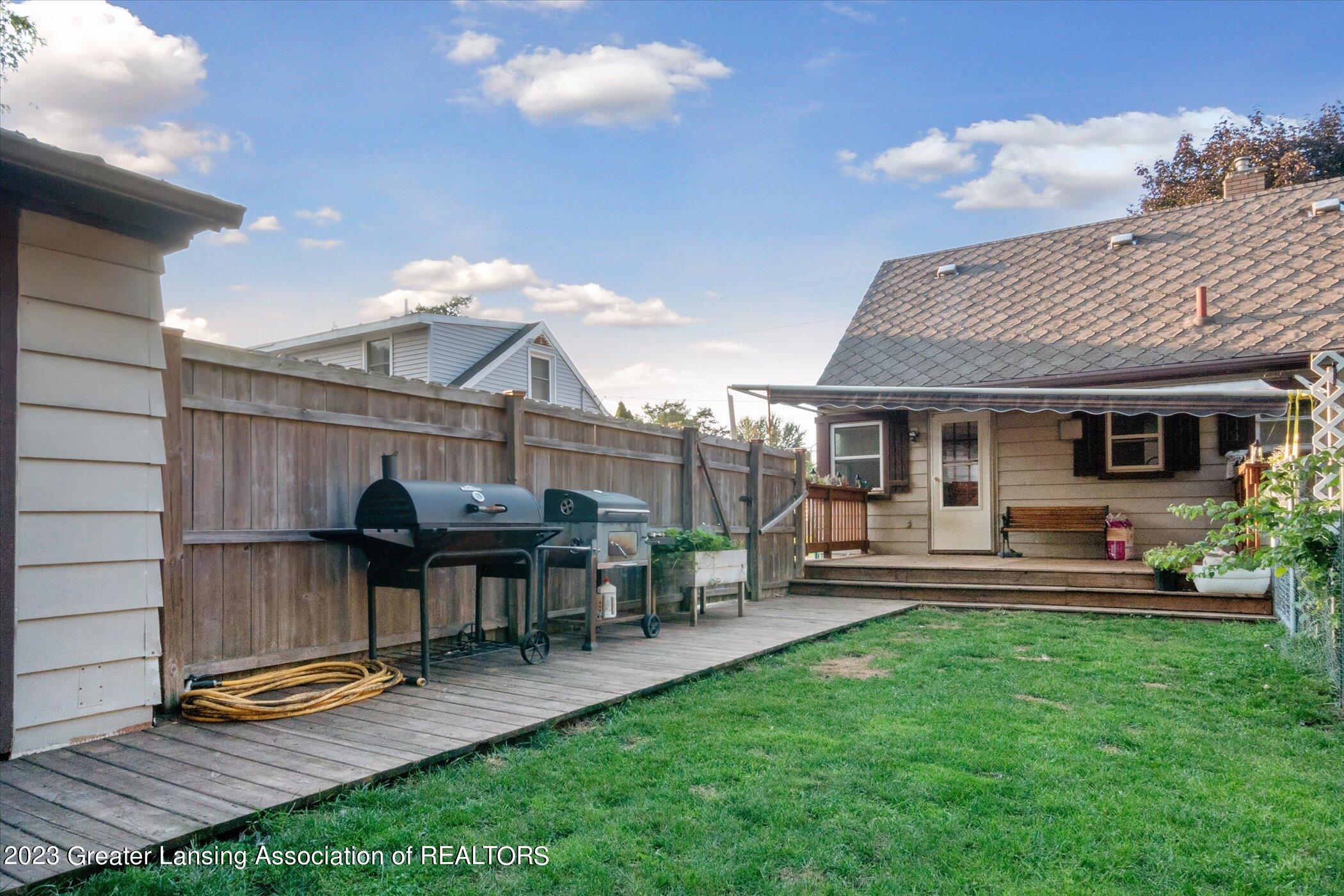 1923 West Miller Road Lansing, MI 48911 - Photo 30 of 41 42-1923-W-Miller-Rd-Lansing-MI-48911-Win