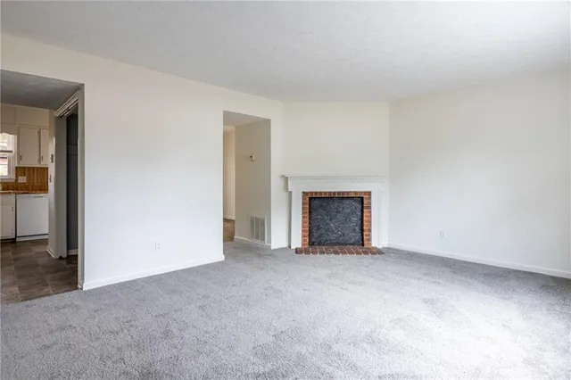 $1,350 | 582 Downing Street, Lawrenceville, GA 30046