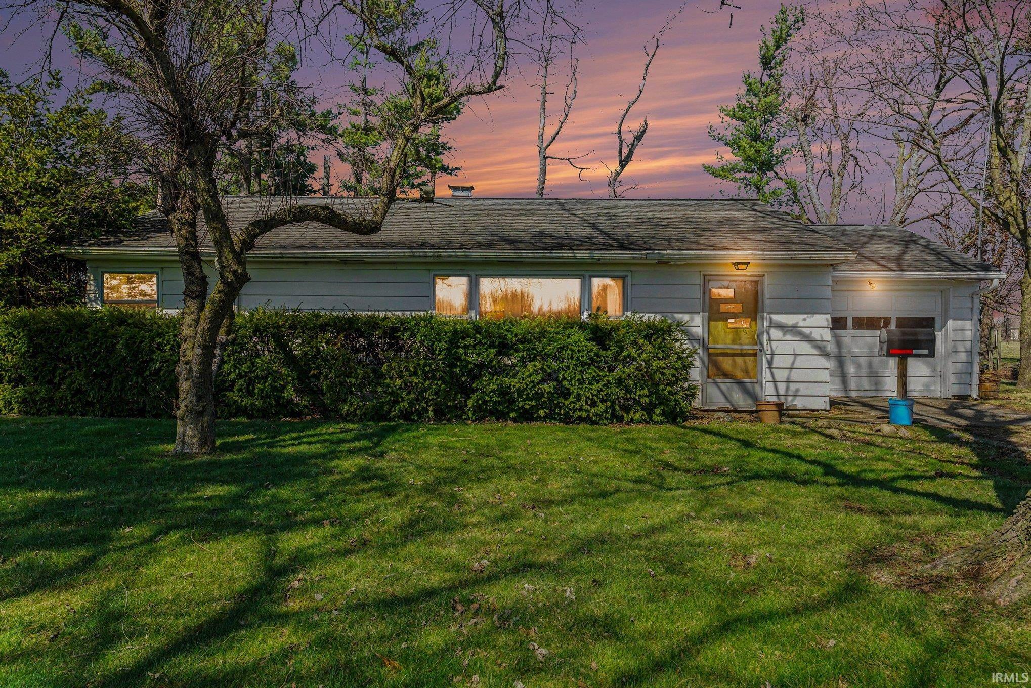 16329 County Road 40 Goshen, IN 46528 - Photo 2 of 17