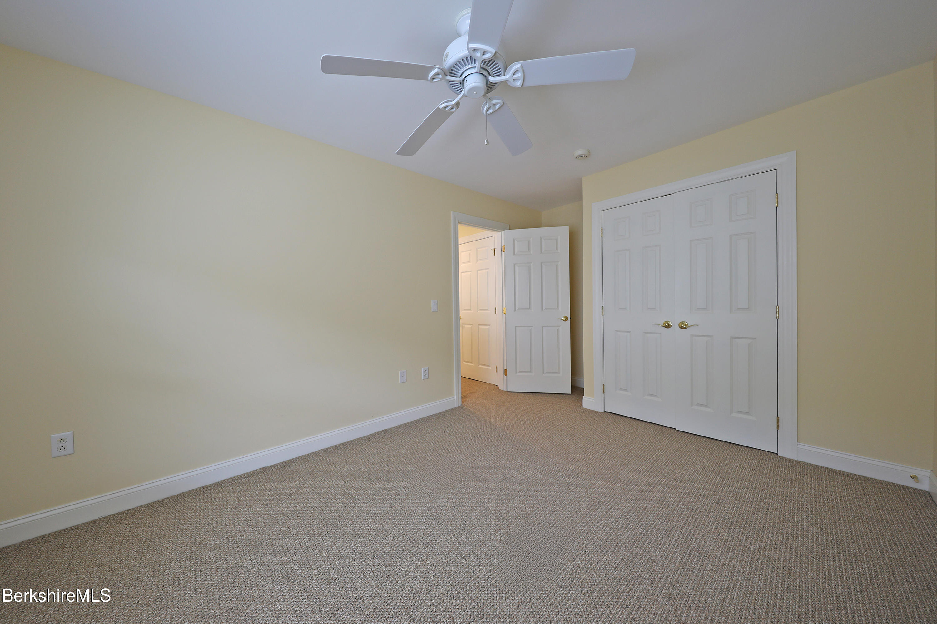 33 Alpine Trail Pittsfield, MA 01201 - Photo 48 of 69 Bedroom