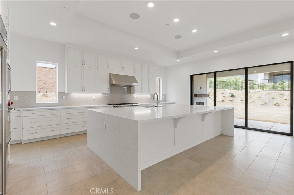 11936 Northstar Lane Porter Ranch, CA 91326 - Photo 5 of 26 Kitchen: Saddleback Italianate - Ridge Collection at Bella Vista - Photo of another Saddleback - Not actual home for sale - Home is still under construction - Estimated delivery of September 2026