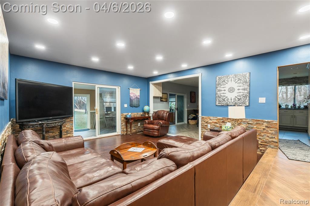 15701 Middlebelt Road Romulus, MI 48174 - Photo 24 of 32